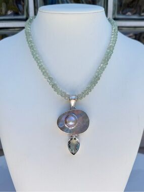 Vintage Green Amethyst & Mabé Pearl Pendant Necklace. Sterling Silver Setting.